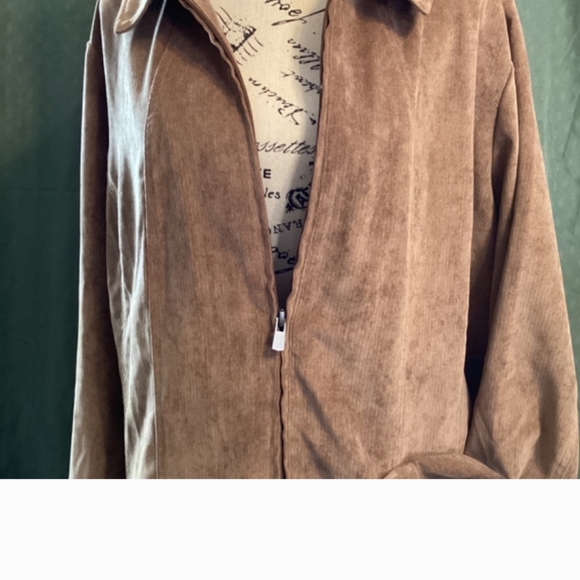 C J Banks, full zip front 3X jacket. - Picture 2 of 7